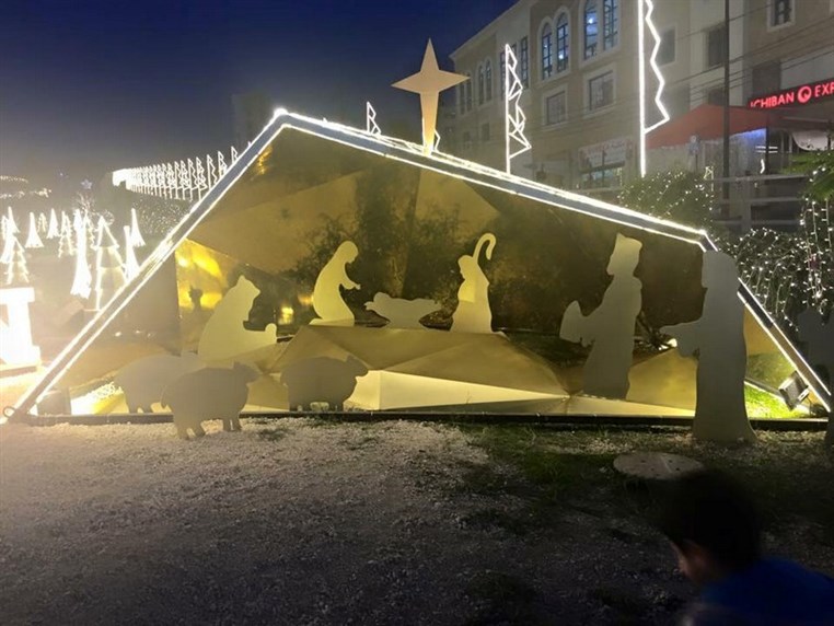 Christmas Decoration in Jbeil